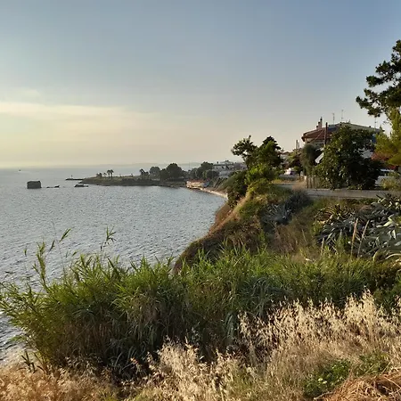 Maisonette Basilissa * Nea Poteidaia