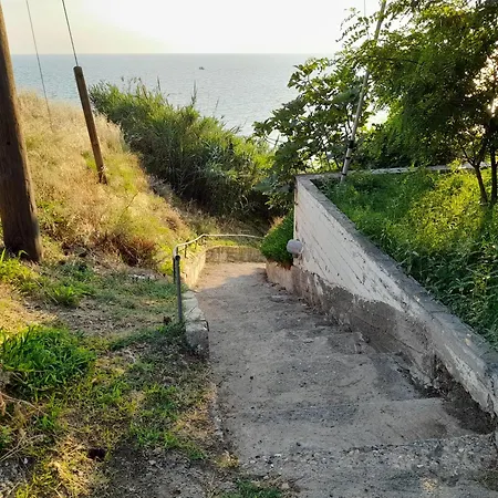 Maisonette Basilissa * Nea Poteidaia