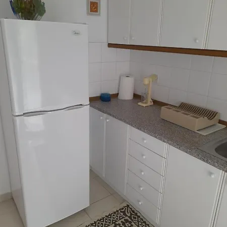 Maisonette Basilissa בית נופש *