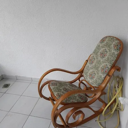 Maisonette Basilissa נאה פוטידאה