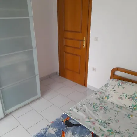 Maisonette Basilissa בית נופש נאה פוטידאה