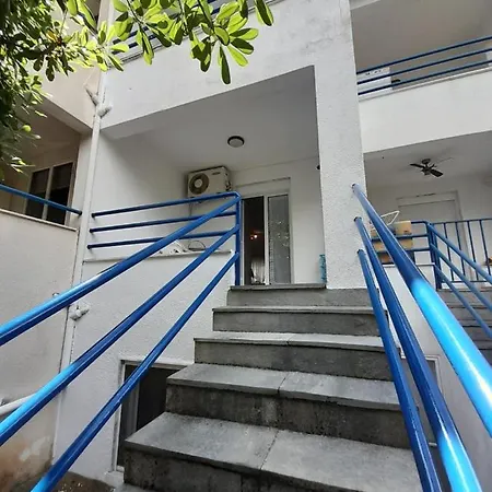 Maisonette Basilissa נאה פוטידאה